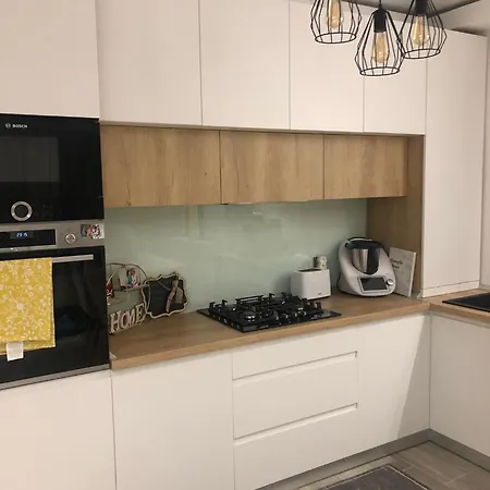 Evelyne Apartment *