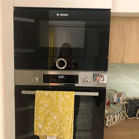 Evelyne Apartment *